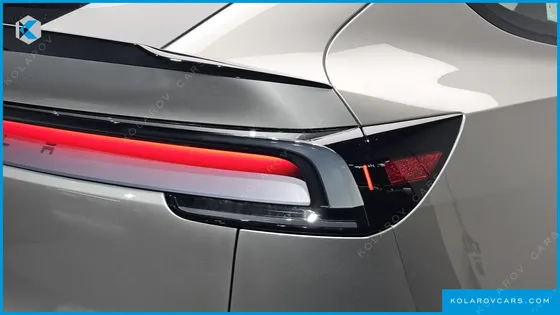 TESLA MODEL Y L LONG RANGE AWD