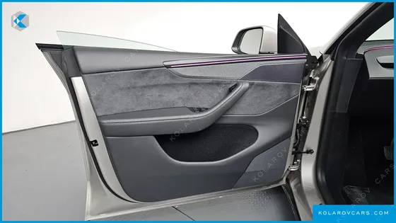 TESLA MODEL Y L LONG RANGE AWD