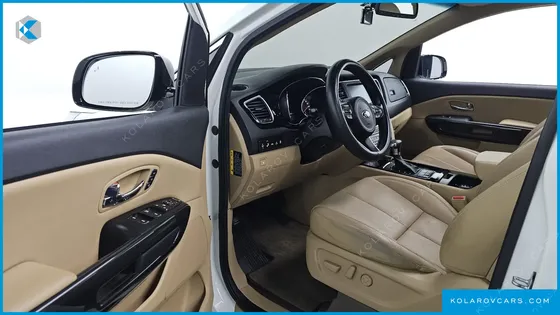 KIA CARNIVAL 9-SEATER NOBLESSE