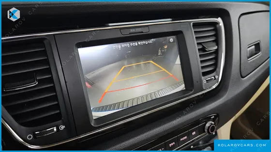 KIA CARNIVAL 9-SEATER NOBLESSE