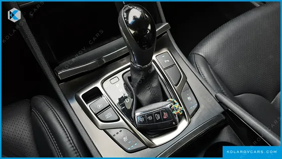 HYUNDAI GRANDEUR HG240 MODERN