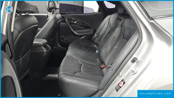HYUNDAI GRANDEUR HG240 MODERN