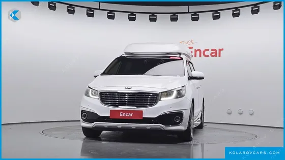 KIA CARNIVAL 9-SEATER HI-LIMOUSINE