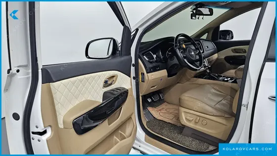KIA CARNIVAL 9-SEATER HI-LIMOUSINE