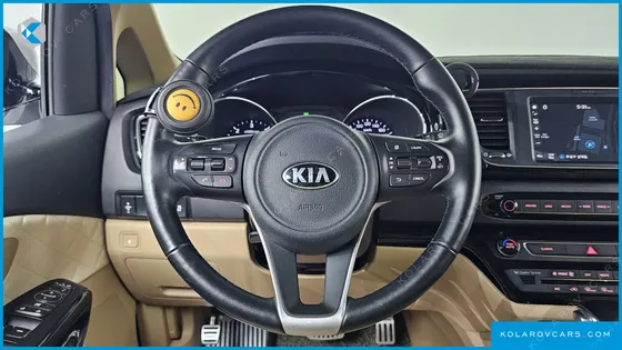 KIA CARNIVAL 9-SEATER HI-LIMOUSINE