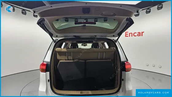 KIA CARNIVAL 9-SEATER HI-LIMOUSINE