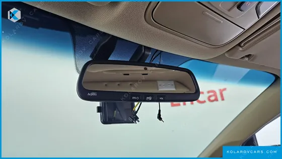 KIA CARNIVAL 9-SEATER HI-LIMOUSINE