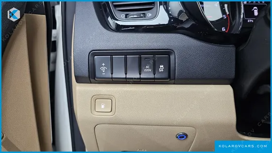 KIA CARNIVAL 9-SEATER HI-LIMOUSINE