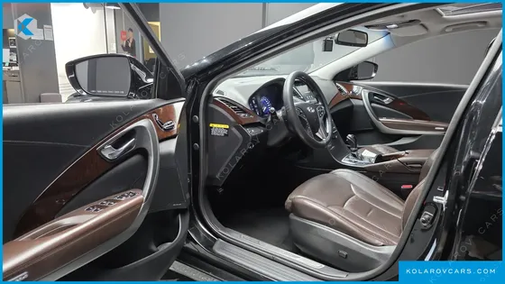 HYUNDAI GRANDEUR HG240 MODERN