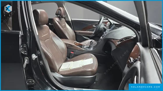 HYUNDAI GRANDEUR HG240 MODERN