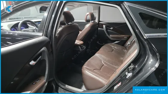 HYUNDAI GRANDEUR HG240 MODERN