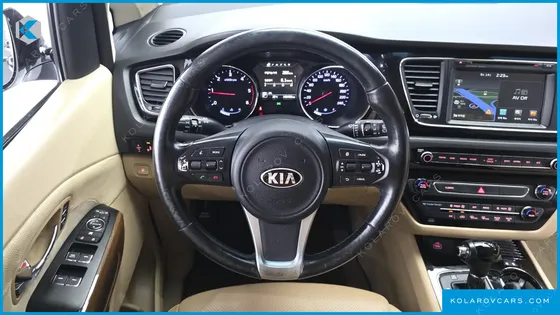 KIA CARNIVAL 9-SEATER HI-LIMOUSINE