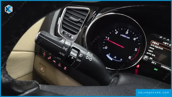 KIA CARNIVAL 9-SEATER HI-LIMOUSINE