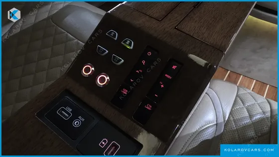 KIA CARNIVAL 9-SEATER HI-LIMOUSINE