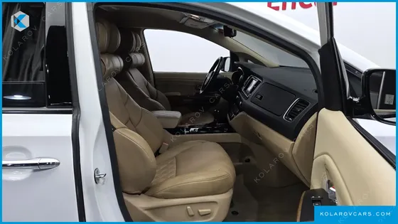 KIA CARNIVAL 9-SEATER HI-LIMOUSINE