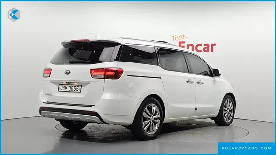 KIA CARNIVAL 9-SEATER PRESTIGE