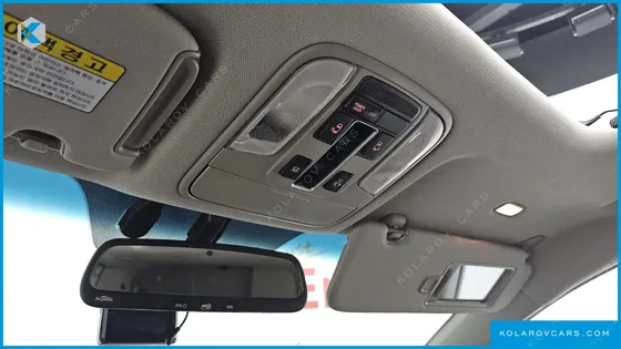 KIA CARNIVAL 9-SEATER PRESTIGE