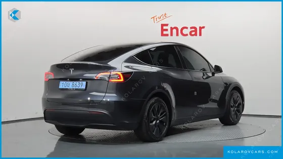 TESLA MODEL Y RWD