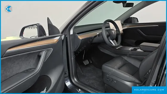 TESLA MODEL Y RWD