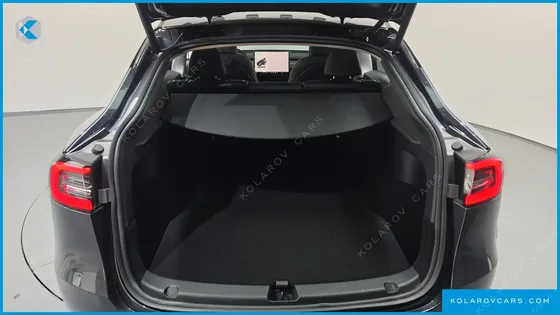 TESLA MODEL Y RWD