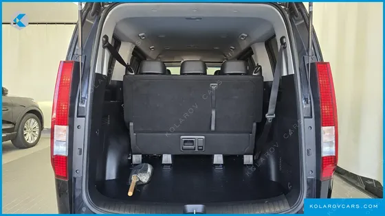 HYUNDAI STARIA TOURER 9-SEATER