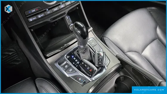 HYUNDAI GRANDEUR HG240 MODERN COLLECTION