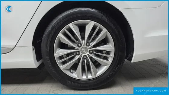 HYUNDAI GRANDEUR HG240 MODERN COLLECTION