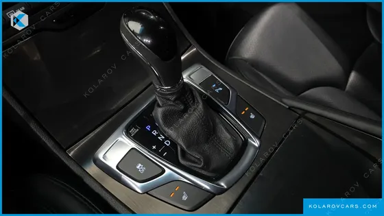 HYUNDAI GRANDEUR HG240 MODERN