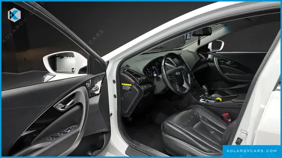 HYUNDAI GRANDEUR HG240 MODERN