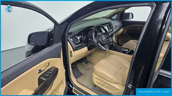 KIA CARNIVAL 9-SEATER NOBLESSE SPECIAL