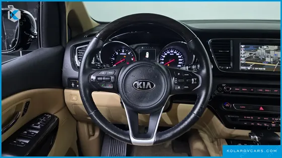 KIA CARNIVAL 9-SEATER NOBLESSE SPECIAL