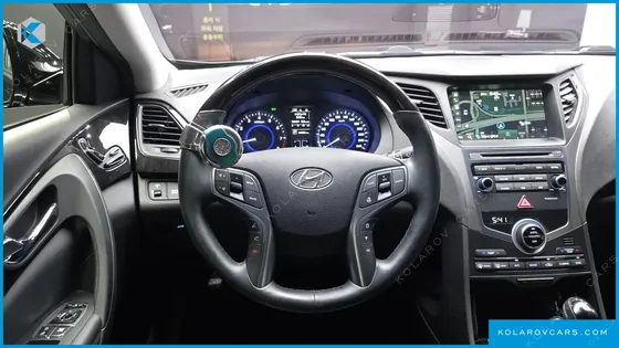 HYUNDAI GRANDEUR HG240 MODERN