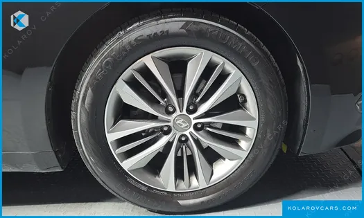 HYUNDAI GRANDEUR HG240 MODERN