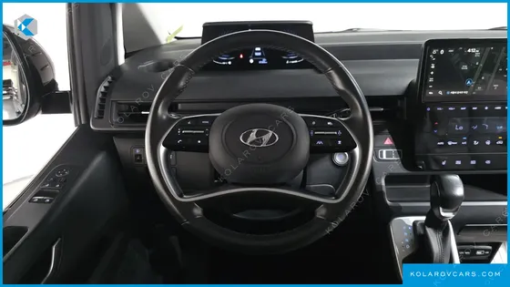HYUNDAI STARIA L3.5 CARGO 5-SEATER