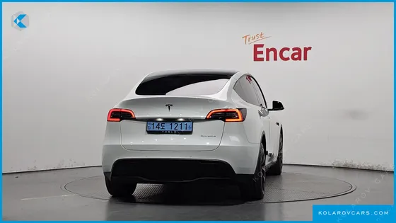 TESLA MODEL Y LONG RANGE AWD