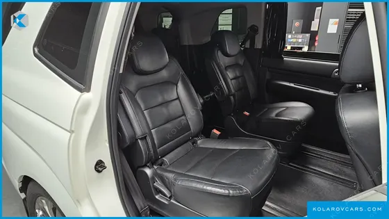 KGM - SSANGYONG KORANDO 4WD TX 9-SEATER
