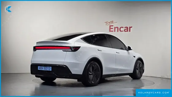 TESLA MODEL Y PREMIUM RWD