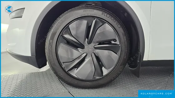 TESLA MODEL Y PREMIUM RWD
