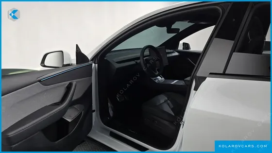 TESLA MODEL Y PREMIUM RWD