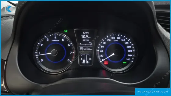 HYUNDAI GRANDEUR HG240 LUXURY