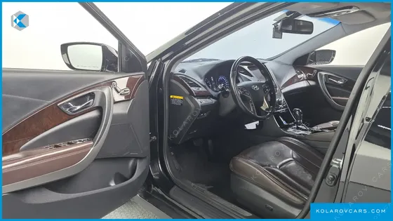 HYUNDAI GRANDEUR HG240 LUXURY