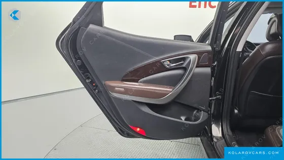 HYUNDAI GRANDEUR HG240 LUXURY