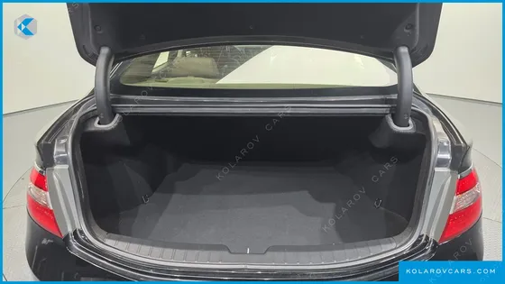 HYUNDAI GRANDEUR HG240 LUXURY