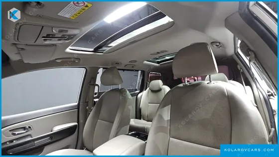 KIA CARNIVAL 9-SEATER PRESTIGE