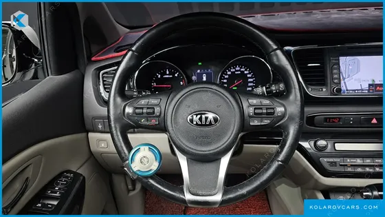 KIA CARNIVAL 9-SEATER PRESTIGE
