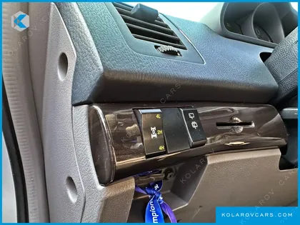 KGM - SSANGYONG KORANDO 4WD TX 9-SEATER