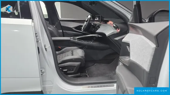 PEUGEOT 3008 1.2 HYBRID GT
