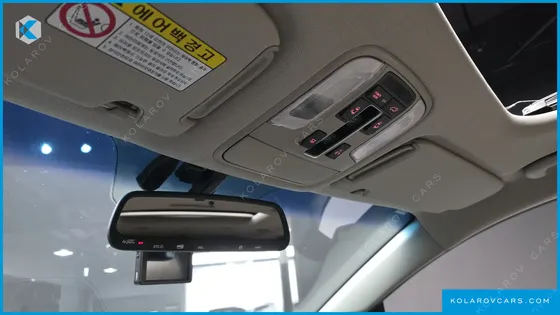 KIA CARNIVAL 9-SEATER NOBLESSE