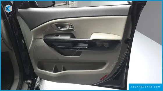 KIA CARNIVAL 9-SEATER NOBLESSE
