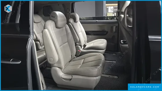 KIA CARNIVAL 9-SEATER NOBLESSE